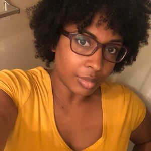 Meet your Posher, Sharonda